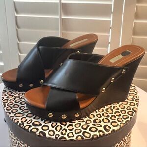 Jessica Simpson- Jozie Black platform Wedge Sandals